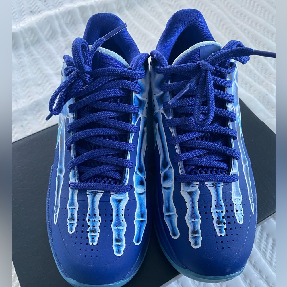 Nike Kobe V Halloween - Picture 2 of 9
